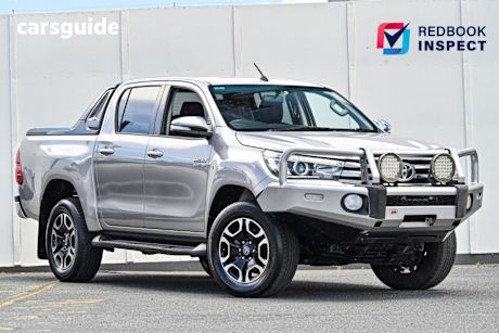 Silver 2015 Toyota Hilux Dual Cab Utility Sr5 (4X4)