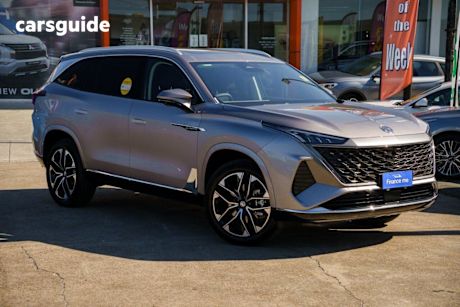 Silver 2025 MG Qs Wagon Essence