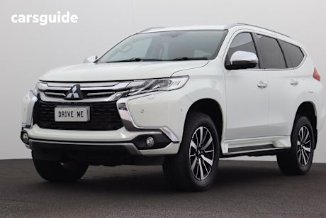White 2019 Mitsubishi Pajero Sport Wagon Exceed (4X4) 7 Seat