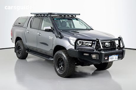Silver 2020 Toyota Hilux Double Cab Pick Up Sr5 (4X4)