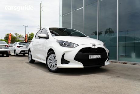 White 2023 Toyota Yaris Hatch