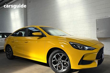 Yellow 2023 MG MG5 Sedan VIBE MY23