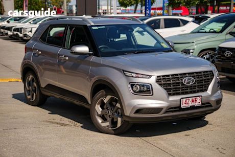 Silver 2025 Hyundai Venue Wagon Active