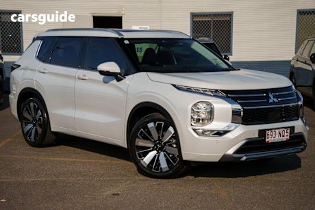 White 2025 Mitsubishi Outlander Wagon Exceed 5 Seat (Awd)