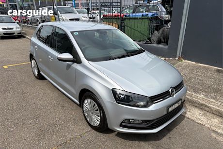 Silver 2015 Volkswagen Polo Hatchback 66 Tsi Trendline