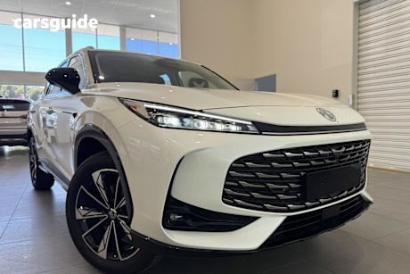 White 2024 MG HS Wagon Excite