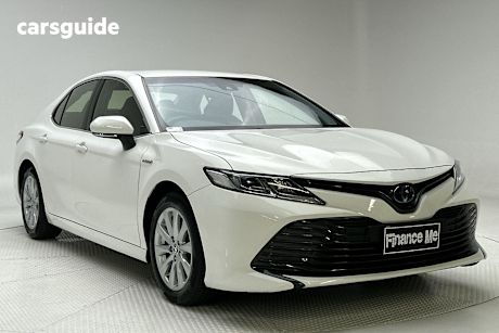 White 2020 Toyota Camry Sedan Ascent
