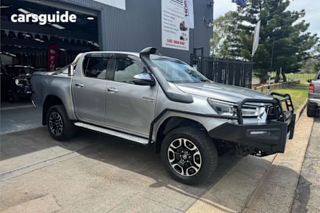 Silver 2021 Toyota Hilux Double Cab Pick Up Sr5 (4X4)