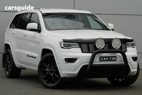 White 2020 Jeep Grand Cherokee Wagon Night Eagle (4X4)