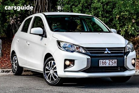 White 2020 Mitsubishi Mirage Hatchback Es