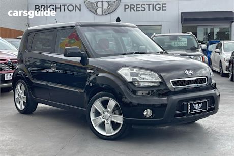Black 2009 Kia Soul Hatchback 3