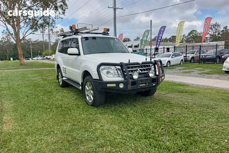 White 2016 Mitsubishi Pajero Wagon Glx Lwb (4X4)