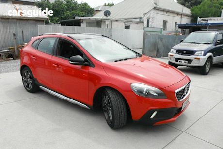 Red 2014 Volvo V40 Hatchback T5 Cross Country