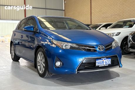 Blue 2013 Toyota Corolla Hatchback Ascent Sport