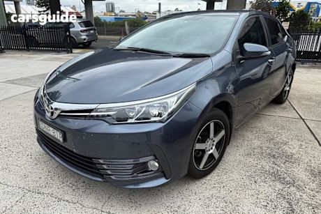 Blue 2017 Toyota Corolla Sedan Sx