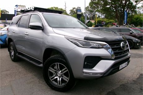 Silver 2022 Toyota Fortuner Wagon Gxl