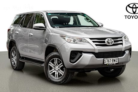 Silver 2018 Toyota Fortuner Wagon Gx