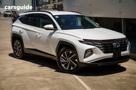 White 2022 Hyundai Tucson Wagon Elite (Awd)