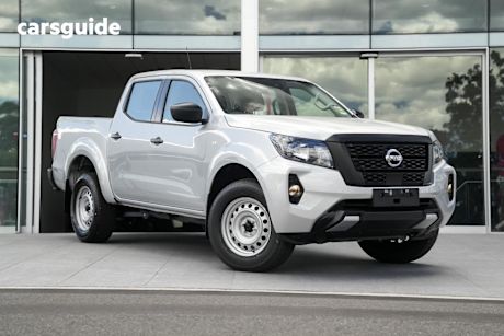 Silver 2024 Nissan Navara Dual Cab Pick-up Sl (4X2)
