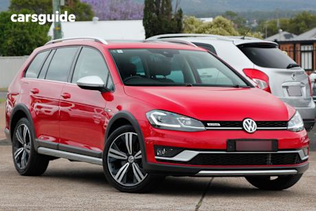 Red 2019 Volkswagen Golf Wagon Alltrack 132 Tsi Premium