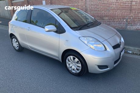 Silver 2011 Toyota Yaris Hatchback Yr