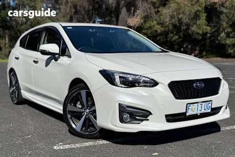 White 2017 Subaru Impreza Hatchback 2.0S (Awd)