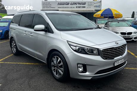 Silver 2015 Kia Carnival Wagon Sli