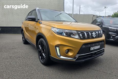 Yellow 2024 Suzuki Vitara Wagon Turbo