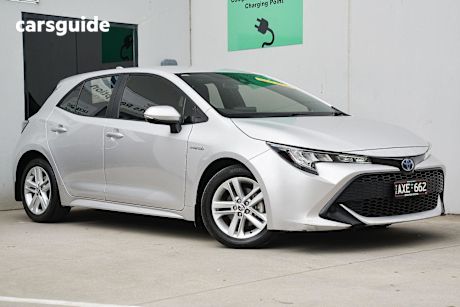 Silver 2018 Toyota Corolla Hatchback Ascent Sport (Hybrid)