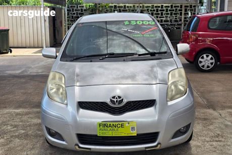 Silver 2010 Toyota Yaris Hatchback Yr