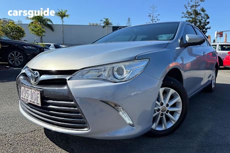 Blue 2015 Toyota Camry Sedan Altise