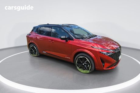 Red 2025 Nissan Qashqai Wagon N-Design E-Power (Hybrid)