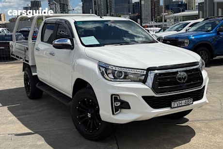 White 2019 Toyota Hilux Double Cab Pick Up Sr5 (4X4)