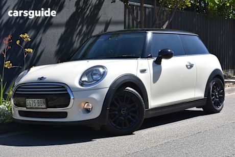 White 2014 Mini Cooper Hatchback