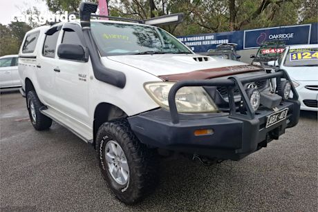 White 2010 Toyota Hilux Dual Cab Pick-up Sr (4X4)