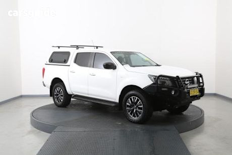 2020 Nissan Navara Dual Cab Pick-up St (4X4)