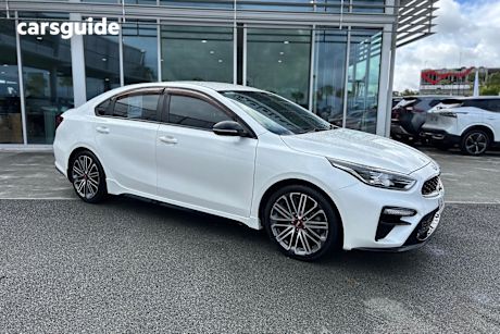 White 2019 Kia Cerato Sedan Gt (Turbo)