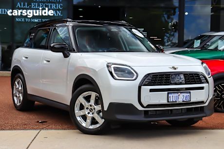 White 2025 Mini Countryman Wagon C Classic (Mhev)