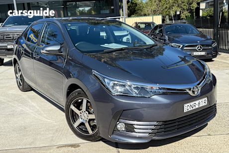 Blue 2017 Toyota Corolla Sedan Sx