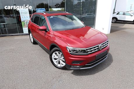 Red 2017 Volkswagen Tiguan Wagon 162 Tsi Highline
