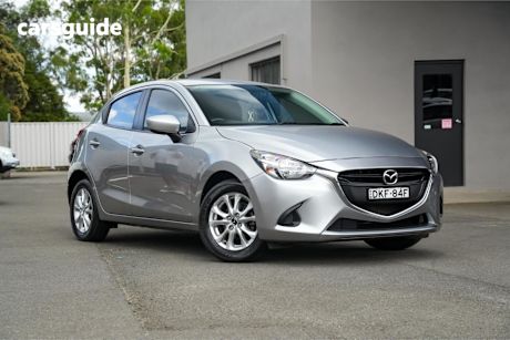 Silver 2016 Mazda 2 Hatchback Maxx