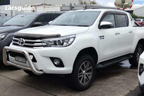 White 2018 Toyota Hilux Dual Cab Utility Sr5 (4X4)