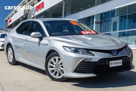 Silver 2021 Toyota Camry Sedan Ascent