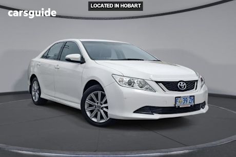 White 2017 Toyota Aurion Sedan At-X