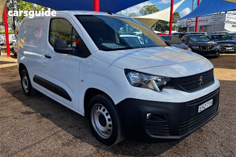 White 2019 Peugeot Partner Van 110 Thp Standard (L1)