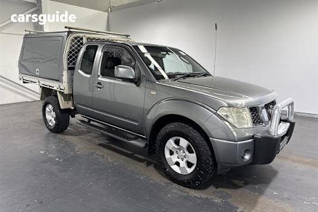Grey 2011 Nissan Navara King Cab Chassis St-X (4X4)