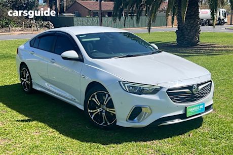 White 2018 Holden Commodore Liftback Rs