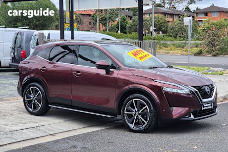 Red 2023 Nissan Qashqai Wagon Ti