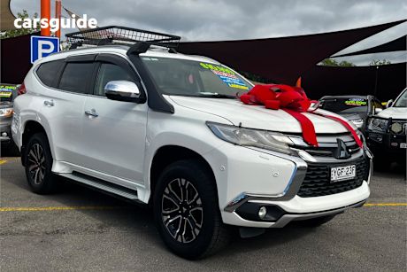White 2016 Mitsubishi Pajero Sport Wagon Exceed (4X4) 7 Seat