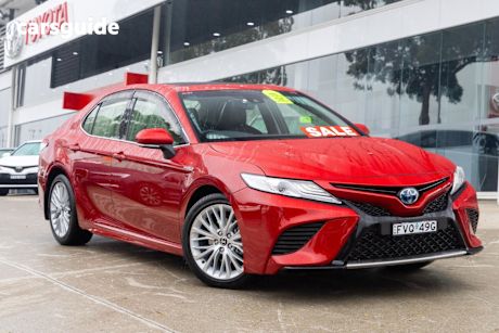 Red 2020 Toyota Camry Sedan Sl